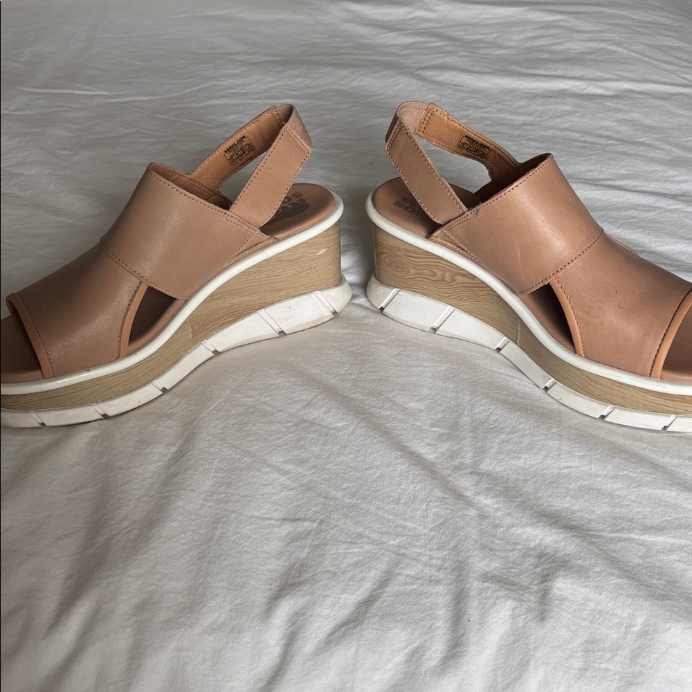 Sorel Nude/Tan Platform Slingback Sandals - Picture 6 of 8